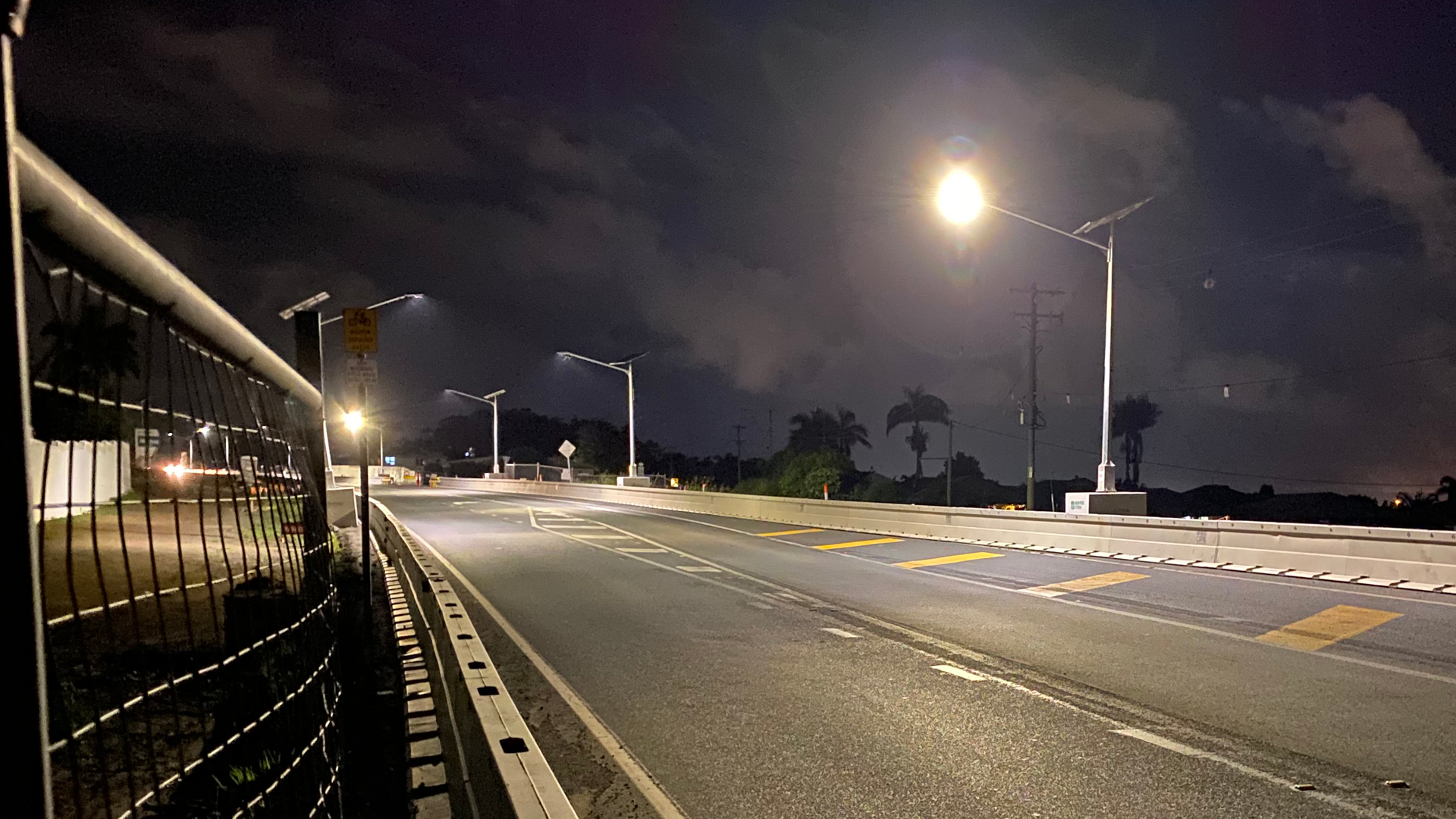Temporary Solar Lighting on teh Bruce Highway