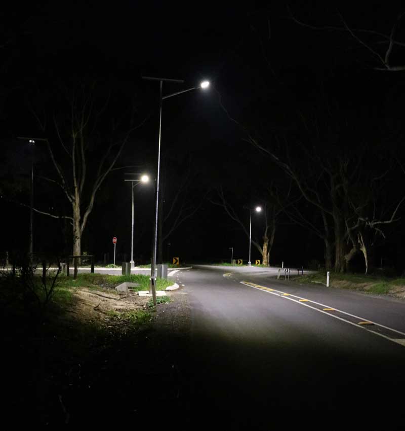 solar street lighting of intersection Victor Harbour SA